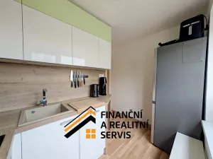 Prodej bytu 2+1, Milovice, Spojovací, 45 m2