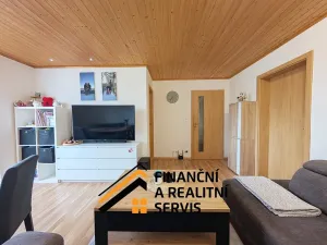 Prodej bytu 2+1, Milovice, Spojovací, 45 m2