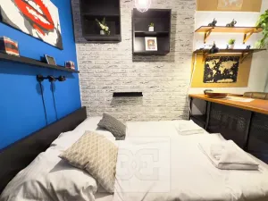 Pronájem bytu 1+1, Praha - Smíchov, Na Skalce, 35 m2