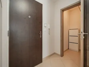 Prodej bytu 1+kk, Praha - Stodůlky, Toufarova, 33 m2