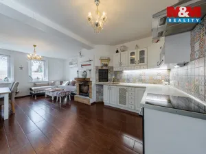 Prodej rodinného domu, Karlovy Vary - Stará Role, Svobodova, 100 m2