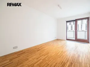 Pronájem bytu 2+kk, Praha - Karlín, Rohanské nábřeží, 73 m2