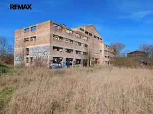 Prodej komerčního pozemku, Všestudy, 42524 m2