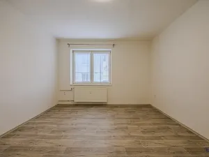 Pronájem bytu 1+1, Frýdek-Místek, Jana Švermy, 38 m2