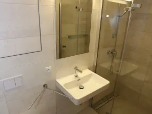 Pronájem bytu 1+kk, Praha - Karlín, U Mlýnského kanálu, 40 m2