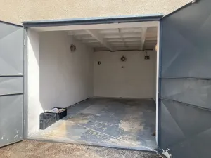 Pronájem garáže, Chomutov, Bezručova, 22 m2