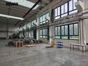 Prodej výrobních prostor, Roudnice nad Labem, Pracnerova, 2250 m2