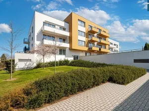 Prodej bytu 2+kk, Praha - Letňany, Hlučkova, 45 m2