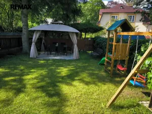 Prodej rodinného domu, Lipová-lázně, 555 m2