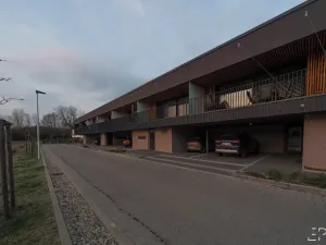 Prodej bytu 3+kk, Přezletice, Hrušková, 72 m2