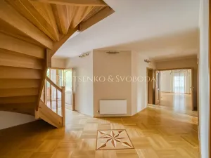 Prodej kanceláře, Vestec, Průběžná, 427 m2