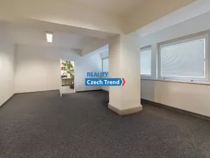 Pronájem kanceláře, Olomouc, Šlechtitelů, 50 m2