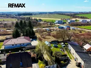 Pronájem atypického bytu, Drahelčice, V Brance, 164 m2