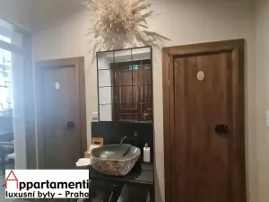 Pronájem restaurace, Praha - Staré Město, Veleslavínova, 150 m2