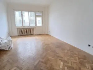 Pronájem bytu 1+kk, Praha - Vinohrady, Vinohradská, 33 m2