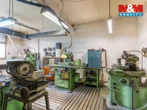 Prodej výrobních prostor, Bedihošť, Komenského, 180 m2