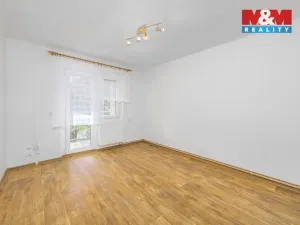 Prodej bytu 2+1, Chvaletice, 50 m2