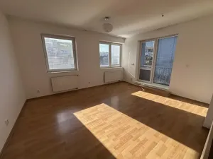 Pronájem bytu 2+kk, Praha - Řeporyje, Dělená, 57 m2