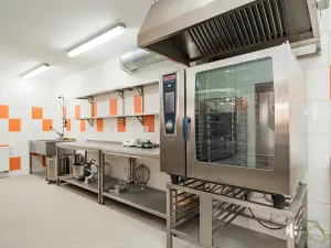 Pronájem výrobních prostor, Zlonín, Hlavní, 50 m2