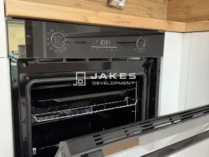 Pronájem bytu 2+kk, Praha - Liboc, Jenečská, 34 m2