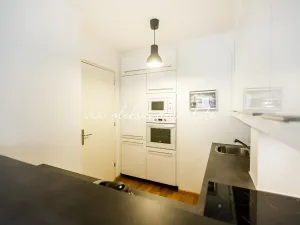 Pronájem bytu 2+kk, Praha - Karlín, Šaldova, 51 m2