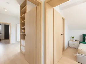 Prodej vícegeneračního domu, Praha - Záběhlice, Střemchová, 348 m2