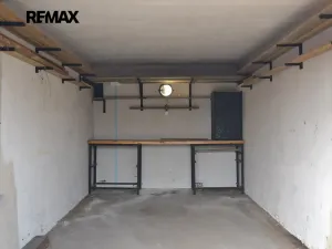 Pronájem garáže, Praha - Michle, Podle Kačerova, 18 m2