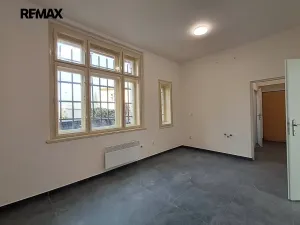 Pronájem obchodního prostoru, Praha - Michle, Podle Kačerova, 98 m2
