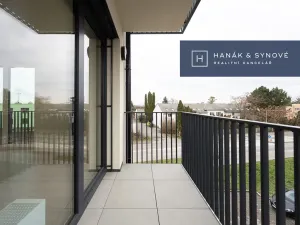 Prodej bytu 2+kk, Pohořelice, U Kasáren, 56 m2