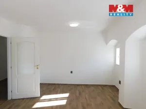 Pronájem bytu 3+1, Cheb, Dlouhá, 89 m2