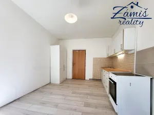 Pronájem bytu 2+1, Nové Strašecí, U Školy, 77 m2