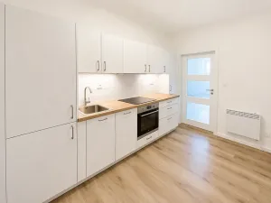Pronájem bytu 1+1, Praha - Strašnice, Černokostelecká, 32 m2