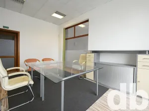 Pronájem kanceláře, Karlovy Vary, náměstí Republiky, 71 m2