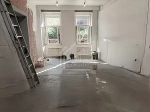 Pronájem obchodního prostoru, Praha - Vinohrady, Korunní, 82 m2