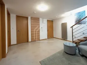 Pronájem bytu 4+kk, Praha - Holešovice, Komunardů, 196 m2