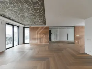 Prodej bytu 4+kk, Praha - Holešovice, Komunardů, 163 m2