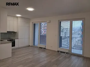 Pronájem bytu 1+kk, Praha - Modřany, Zlochova, 49 m2