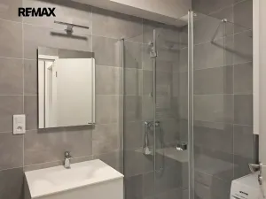 Pronájem bytu 1+kk, Praha - Modřany, Zlochova, 49 m2