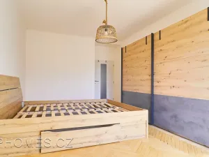 Pronájem bytu 3+kk, Praha - Žižkov, Biskupcova, 80 m2