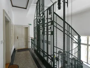 Prodej atypického bytu, Praha, Valentinská, 108 m2