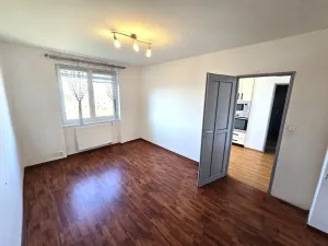 Prodej bytu 3+1, Koštice, 73 m2