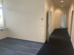 Pronájem kanceláře, Praha - Chodov, Hráského, 300 m2