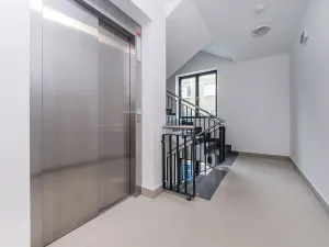 Prodej bytu 2+kk, Praha - Smíchov, Pod Barvířkou, 48 m2