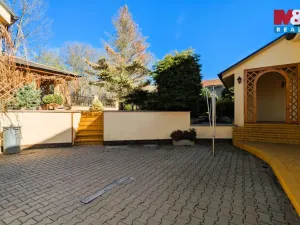 Prodej rodinného domu, Chrast - Podlažice, 280 m2