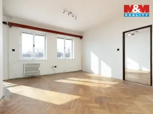 Prodej atypického bytu, Krnov - Pod Bezručovým vrchem, Bezručova, 73 m2