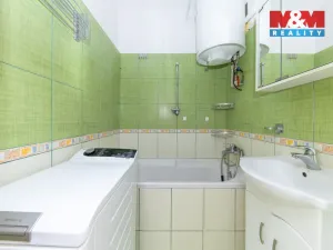 Prodej bytu 3+1, Pohořelice, nám. Svobody, 72 m2