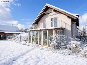 Prodej bytu 1+kk, Květnice, K Dobročovicům, 49 m2