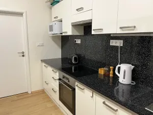 Pronájem bytu 3+1, Praha - Vysočany, Poděbradská, 74 m2