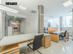 Pronájem kanceláře, Kladno, Osvoboz. pol. vězňů, 183 m2