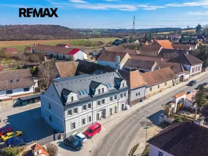 Prodej obchodního prostoru, Chýnice, Karlštejnská, 74 m2